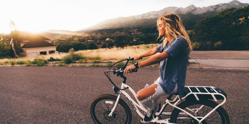 从指尖到机械臂：高精度加工如何通过工业自动化实现智能制造革命